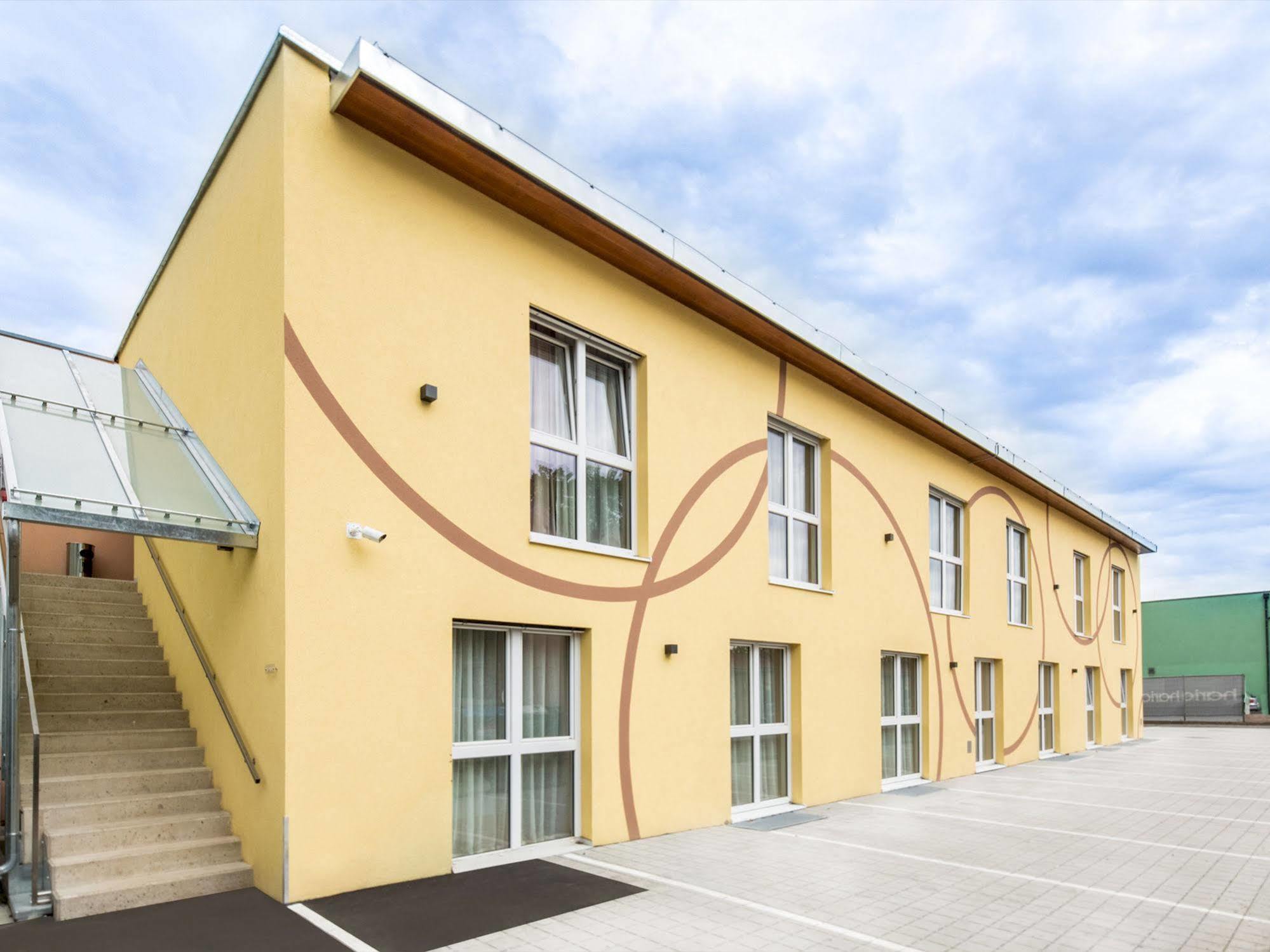 Hotel Kiwano Graz Feldkirchen bei Graz Eksteriør billede